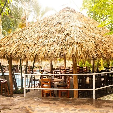 Apart Hotel Acuarious De Luis Эстели Экстерьер фото