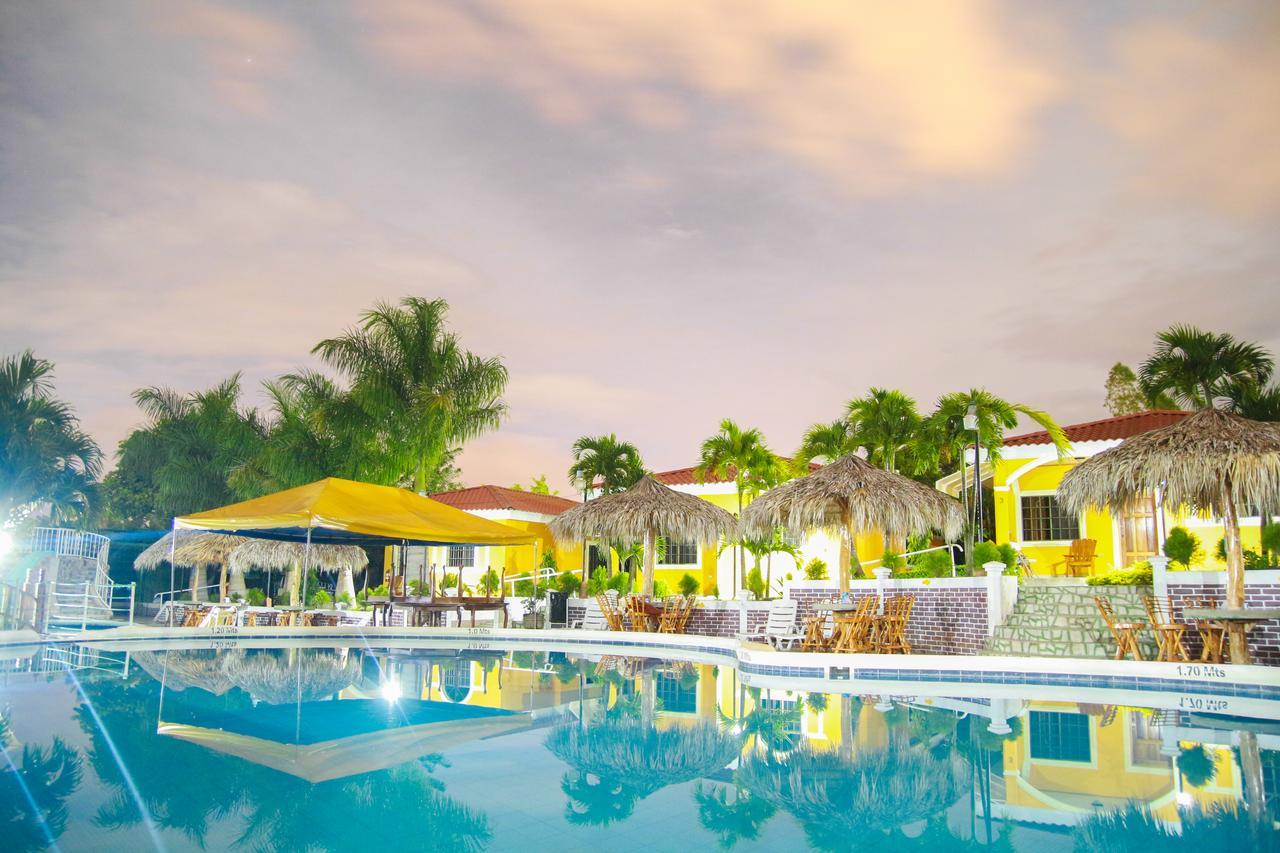 Apart Hotel Acuarious De Luis Эстели Экстерьер фото