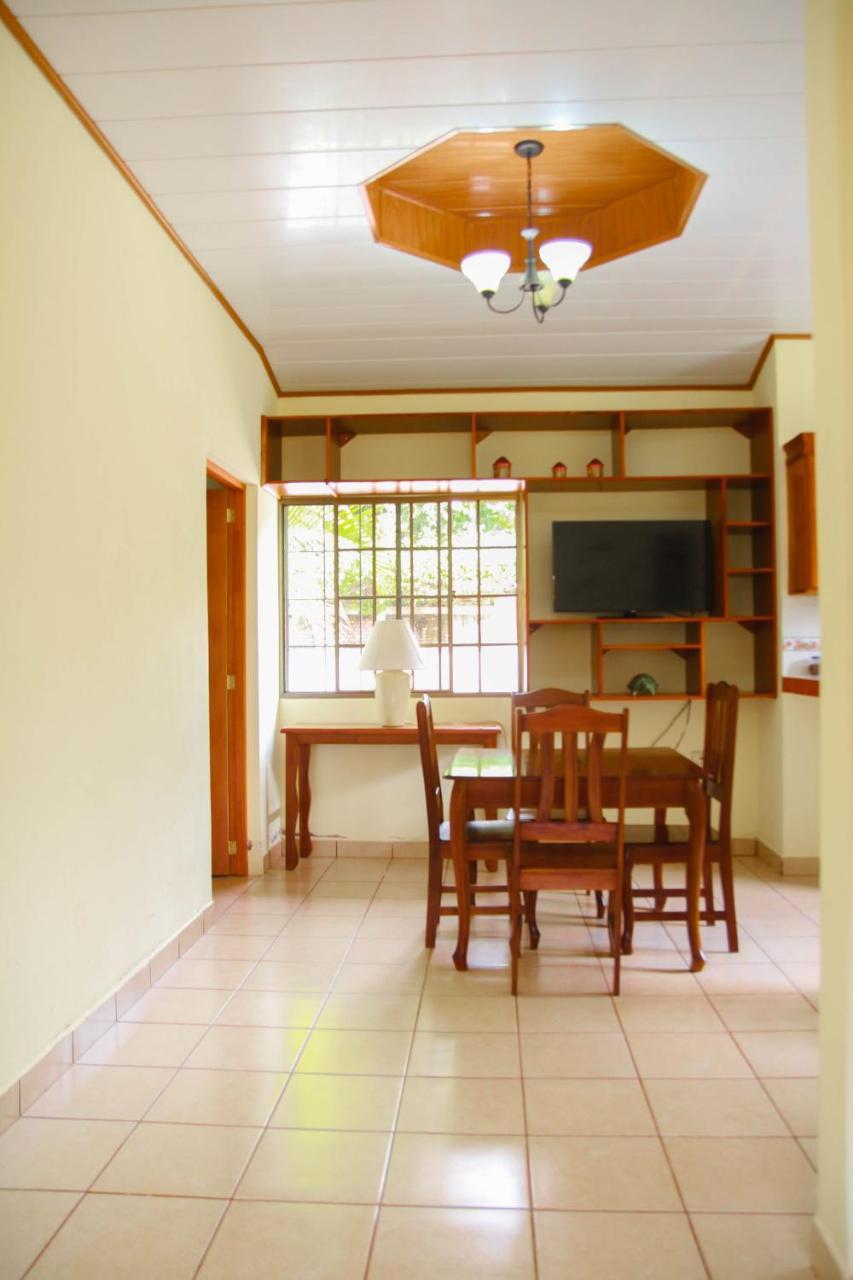 Apart Hotel Acuarious De Luis Эстели Экстерьер фото